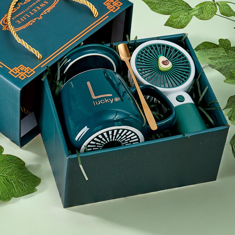 Custom Promotional Towel Mug Bridesmaid Wedding Mother Valentines Gifts Gift Set Box for Birthday Women Guests Souvenirs Cup