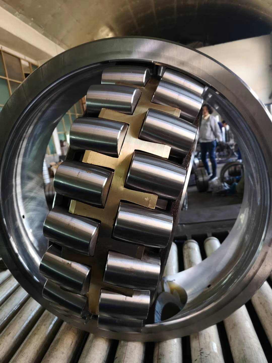 Custom Heavy Load Self Aligning Bearing 23260CA/W33 22260 23964K Manufacturer Spherical Roller Bearing
